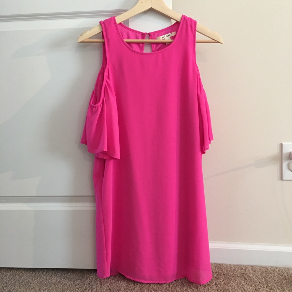 Francesca’s Miami shoulder dress